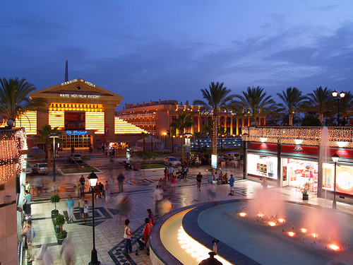 Centro Comercial Safari, Playa de los Cristianos, Tenerife